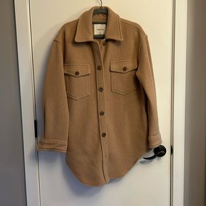 Aritzia/Wilfred free Shacket, Tan size M